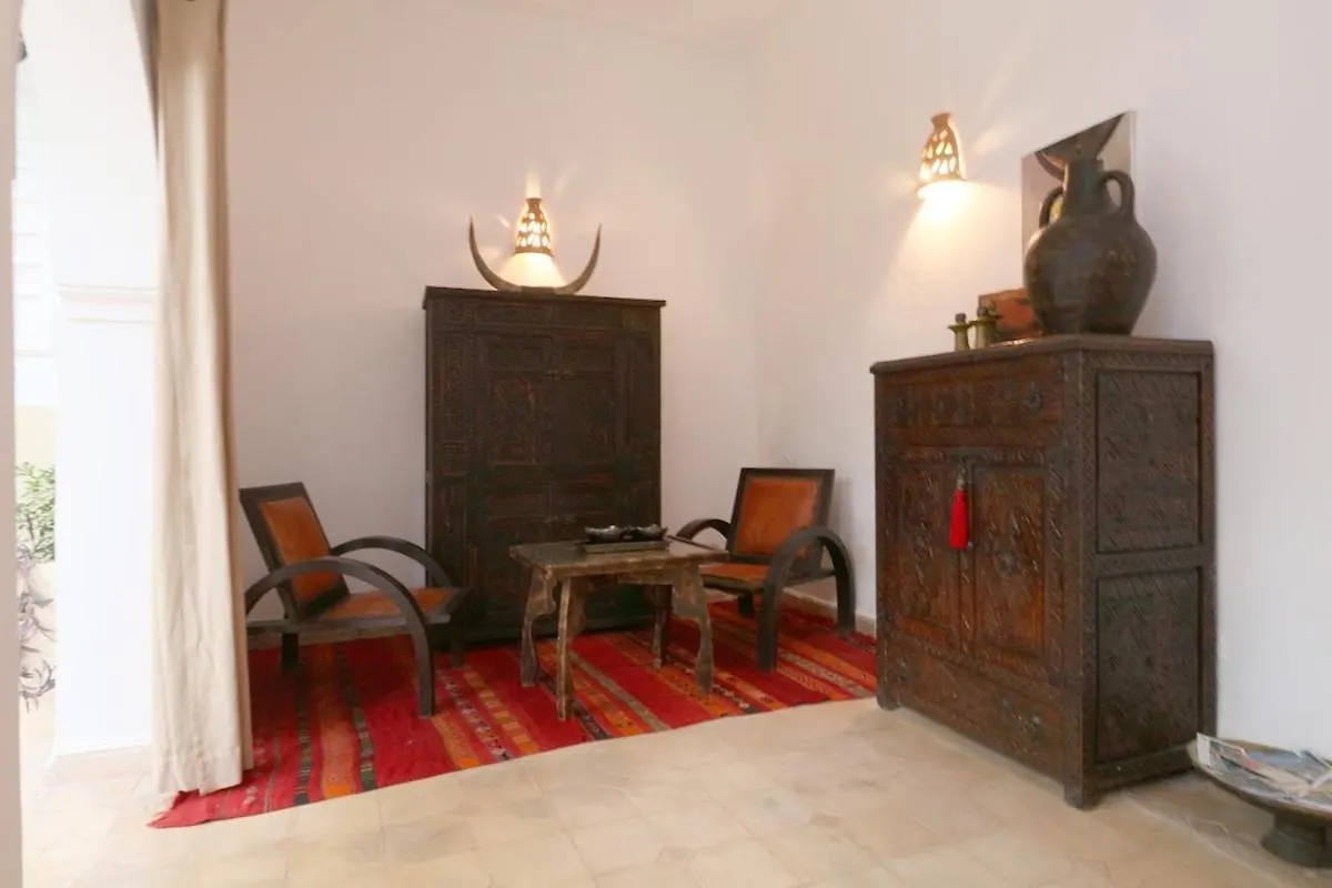 Riad Xcix, Basin, 3 Bedrooms In Medina Excluded Marakeş