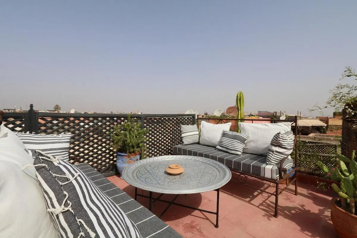 Villa Riad Xcix, Basin, 3 Bedrooms In Medina Excluded Marakeş