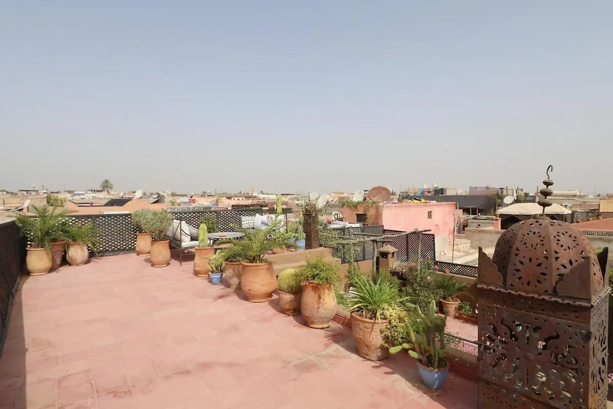 Riad Xcix, Basin, 3 Bedrooms In Medina Excluded Marakeş 0*,